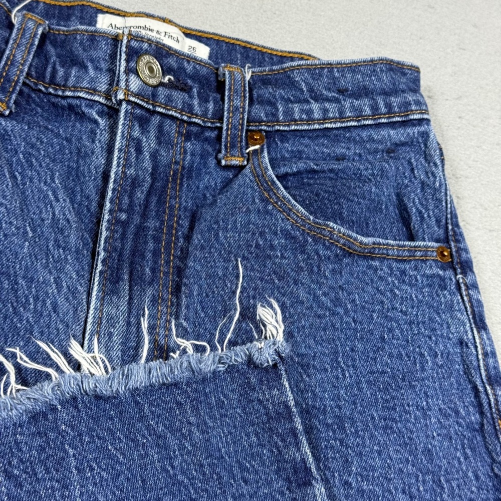 Abercrombie & Fitch Curve Love The 90s Straight Ultra High Rise Jeans Blue 26 2R